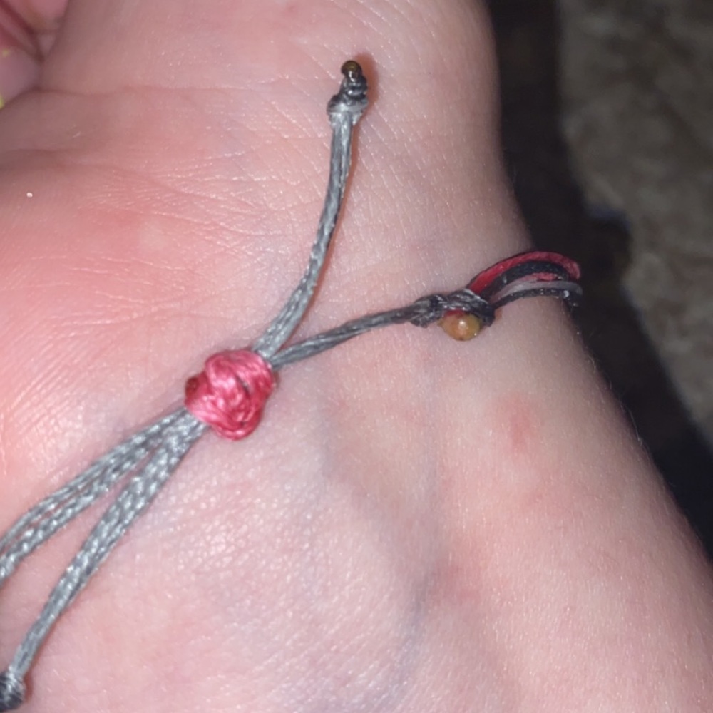 Adjustable bracelet - Picture 2 of 5